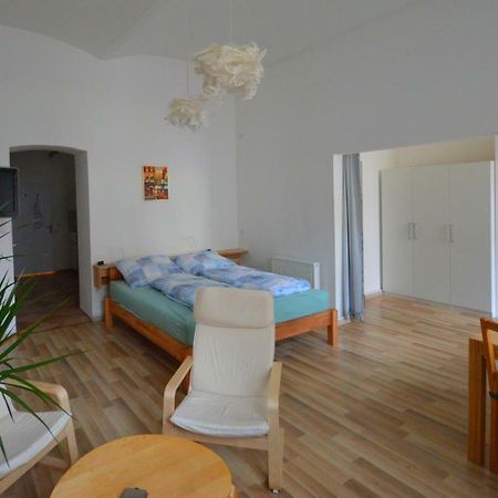 Wiener Ferienwohnung Екстериор снимка