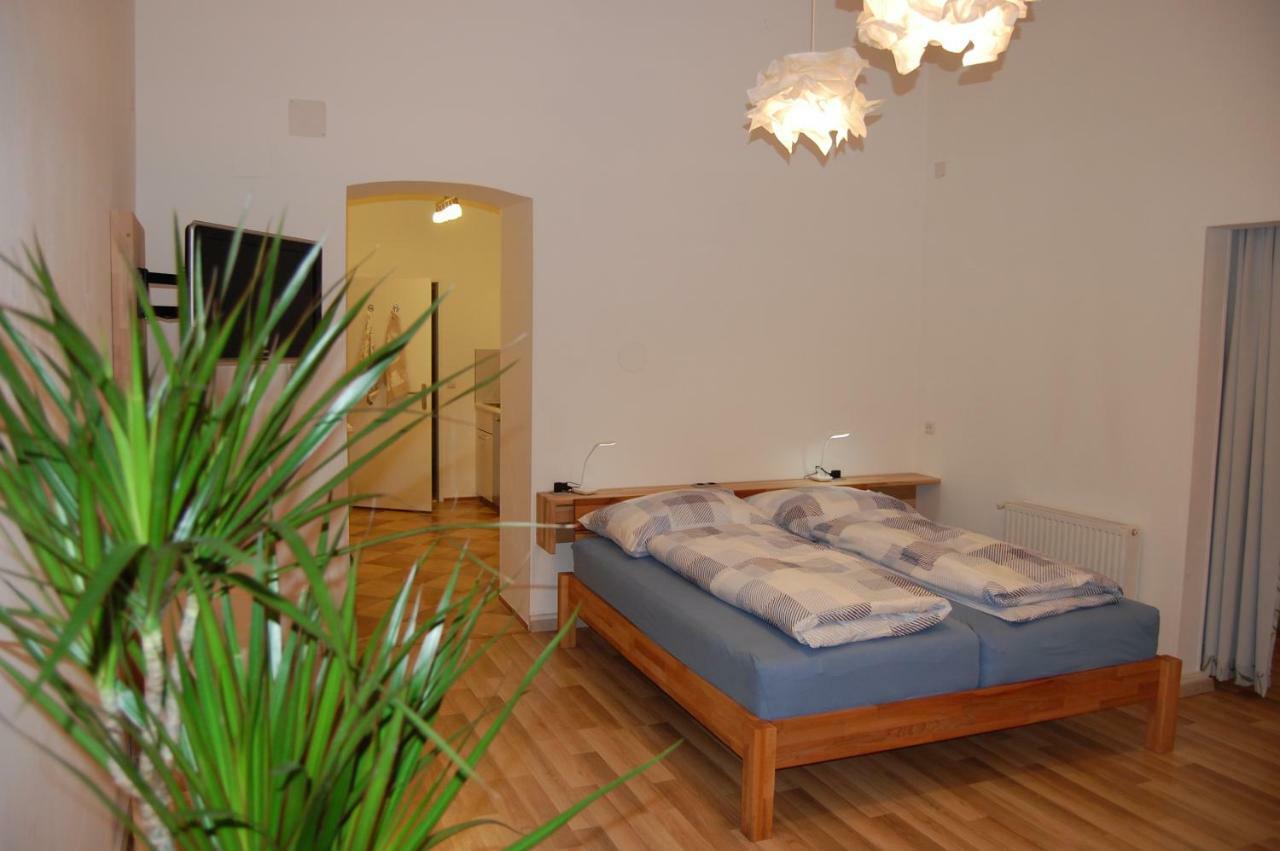 Wiener Ferienwohnung Екстериор снимка